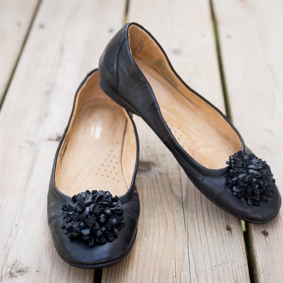 Black Naturalizer N5 comfort flats - Picture 4 of 5